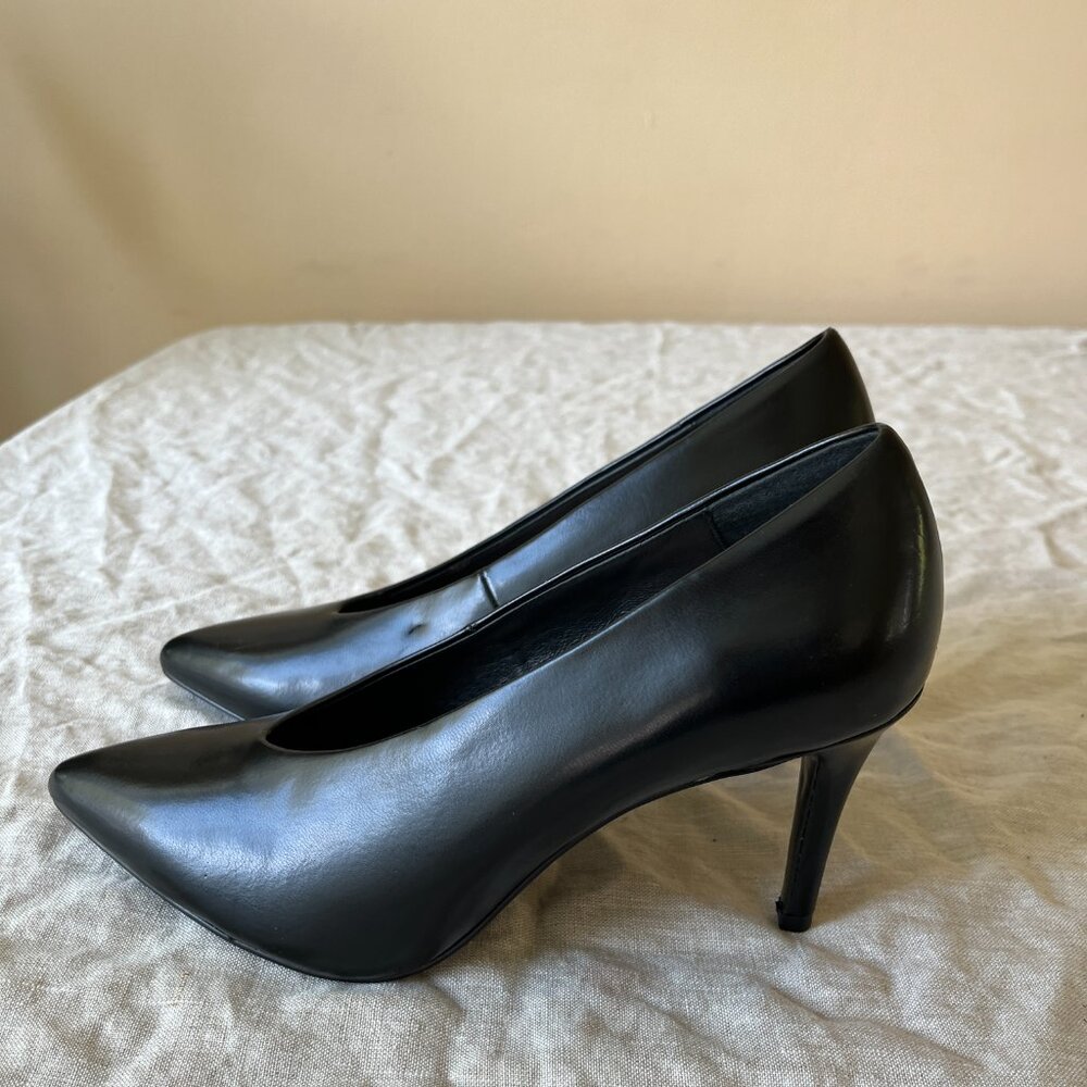 Chinese Laundry Heels - Picture 6 of 8